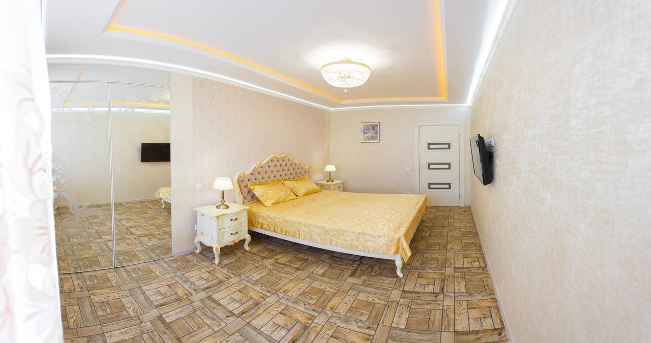 Apartment Near Railway Station Kyiv Exterior photo