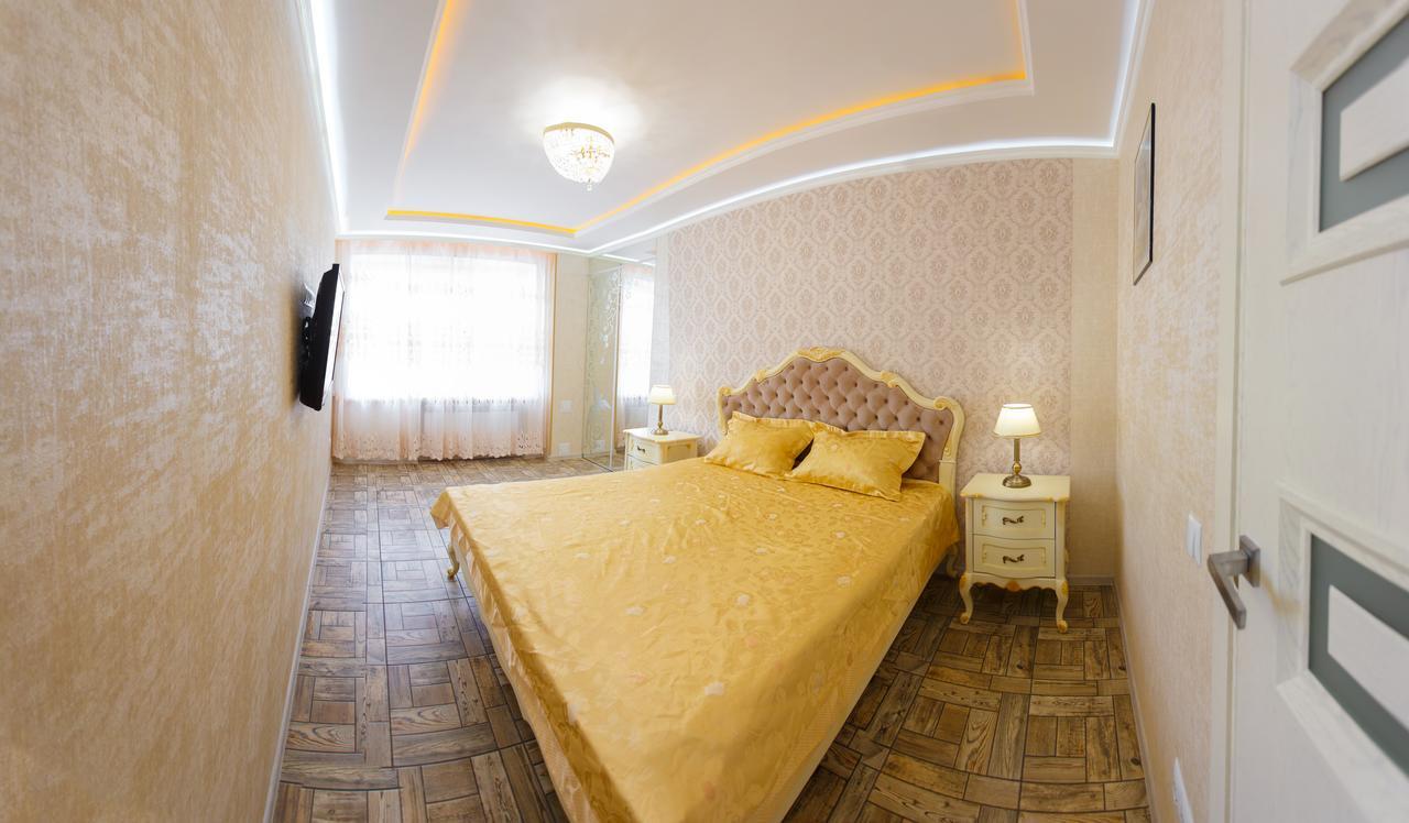 Apartment Near Railway Station Kyiv Exterior photo